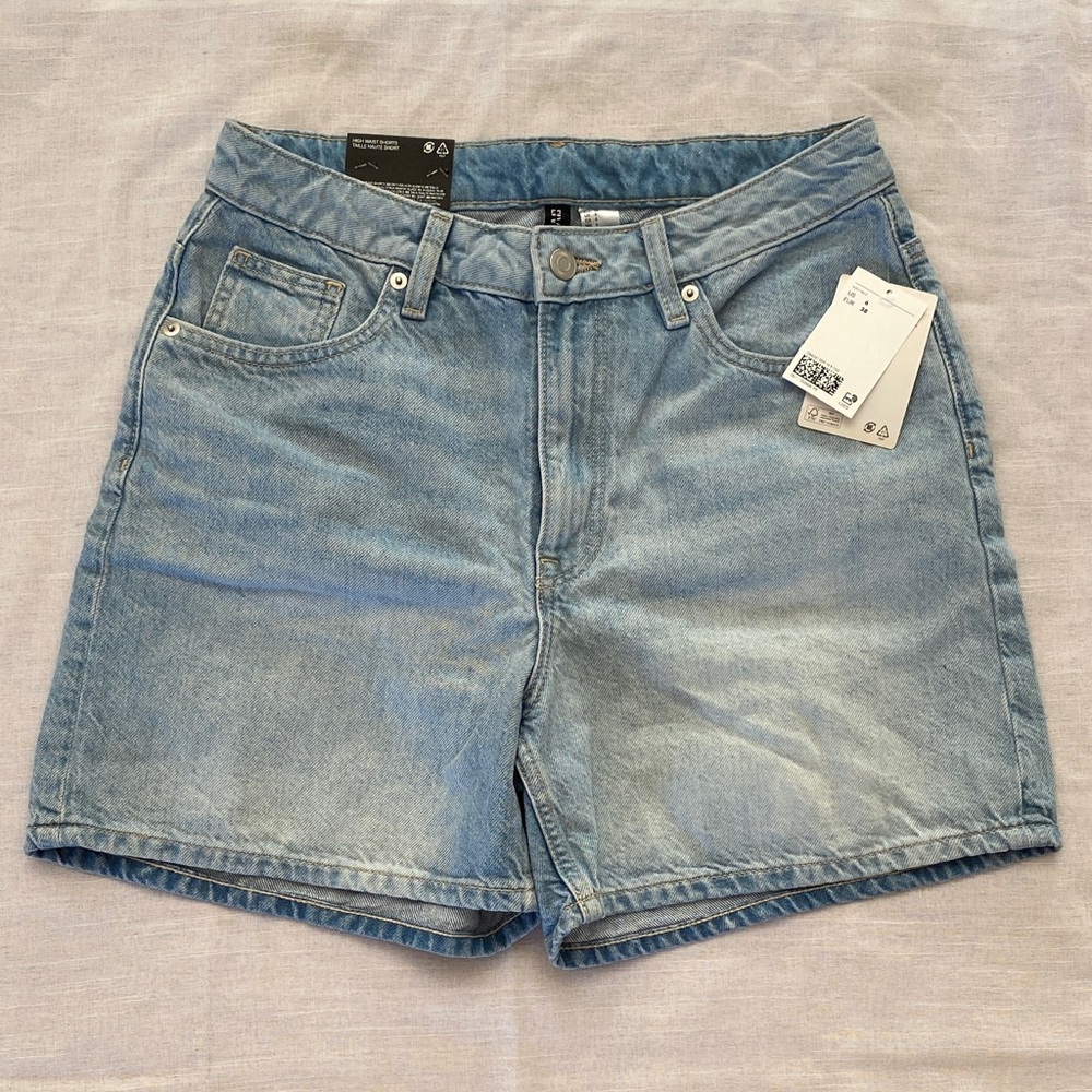 NWT H&M HIGH DENIM SHORTS Women’s Size 6